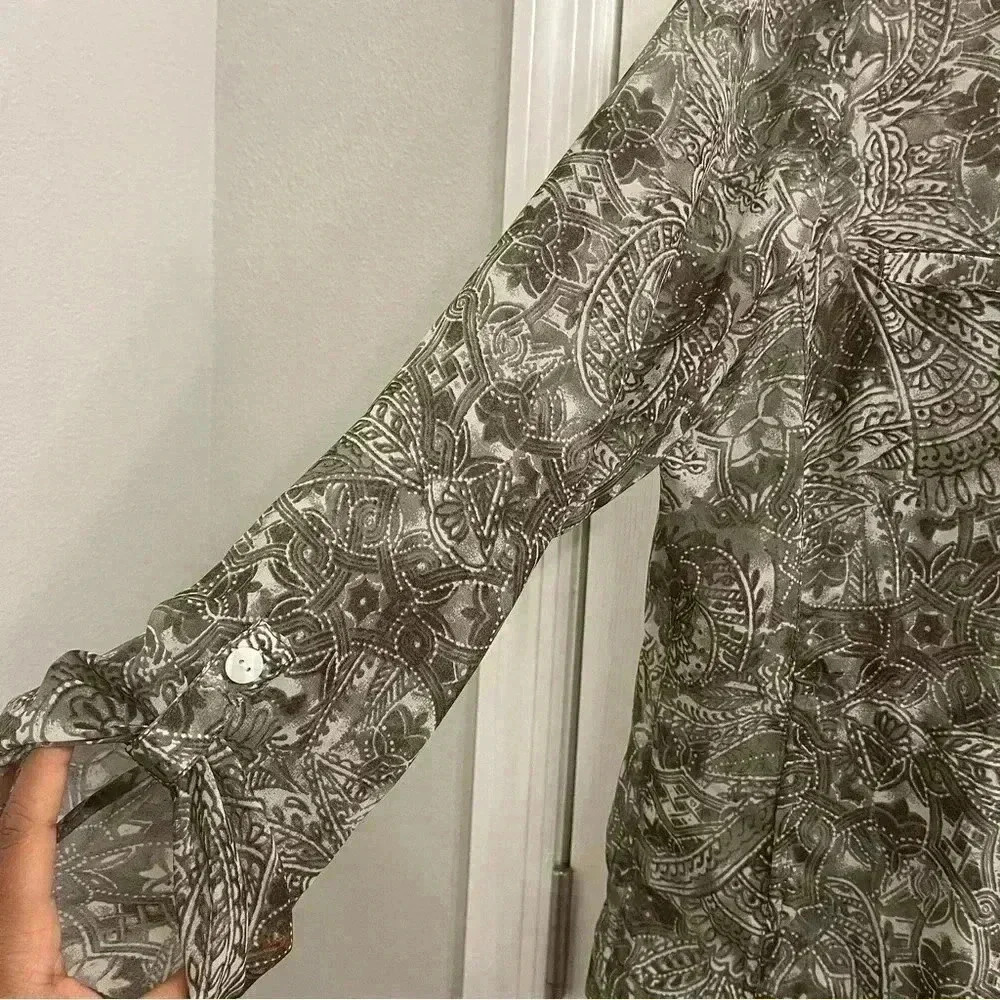 Chico’s Full Zip Blouse - Picture 5 of 6